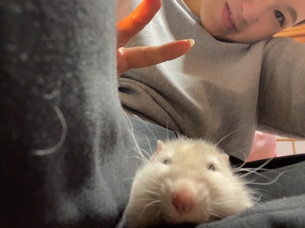 ぶちゃいくな青豆とツーショット( ✌︎'ω')✌︎