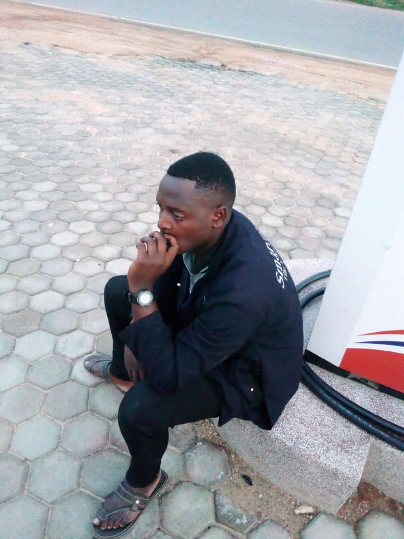 DTNewsletter's tweet photo. Bahabwa Afras of Kakukuru, Nyabuhama, Biharwe Mbarara city went missing on Tuesday 9th November 2021. He was working with Japs Petro station Sanga Branch. His whereabouts are  unknown to his family. Dear @PoliceUg , this family needs your help. Call +256756267688 or 0778434041 https://t.co/Mc9R8Bf4Cd