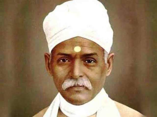Pratham52073080's tweet photo. महामना मदनमोहन मालवीय जी के पुण्य दिवस पर शत शत नमन🙏🏻🙏🏻💐💐💐💐💐💐💐💐💐💐 #भारत_रत्न 
@Imashokpaliwal @vdsharmabjp @JPNadda @narendramodi @BJP4India @AmitShah 
जय जय #महादेवगढ़ जय #हिन्दू #राष्ट्र https://t.co/JZMjKn8vs8