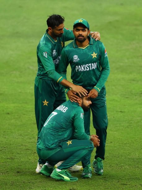 i_am_Ayesha__'s tweet photo. Some pictures don't need any captions 💔🤧
Truly you are our gems ❤️
We love you green Keep rocking and shining It's part of game 💚 🇵🇰
#SupportTeamPakistan https://t.co/OnD7KOlkeu https://t.co/cbvbrwZtqf