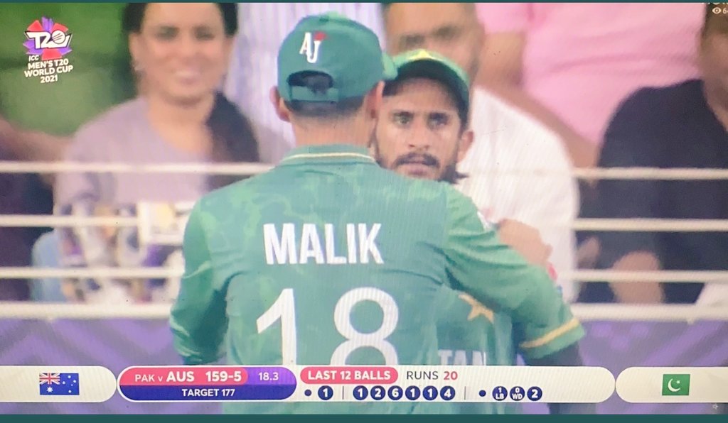 bilalanwar965's tweet photo. Hassan Ali is a brilliant Player.  I would request everyone to stop abusive comments, trolling &amp; hate. 
@realshoaibmalik 
 did the right thing by supporting a young player just when he needed it. Always proud of all our boys!  Pakistan cricket team has a bright future Red heart https://t.co/7qtD9mbD2k