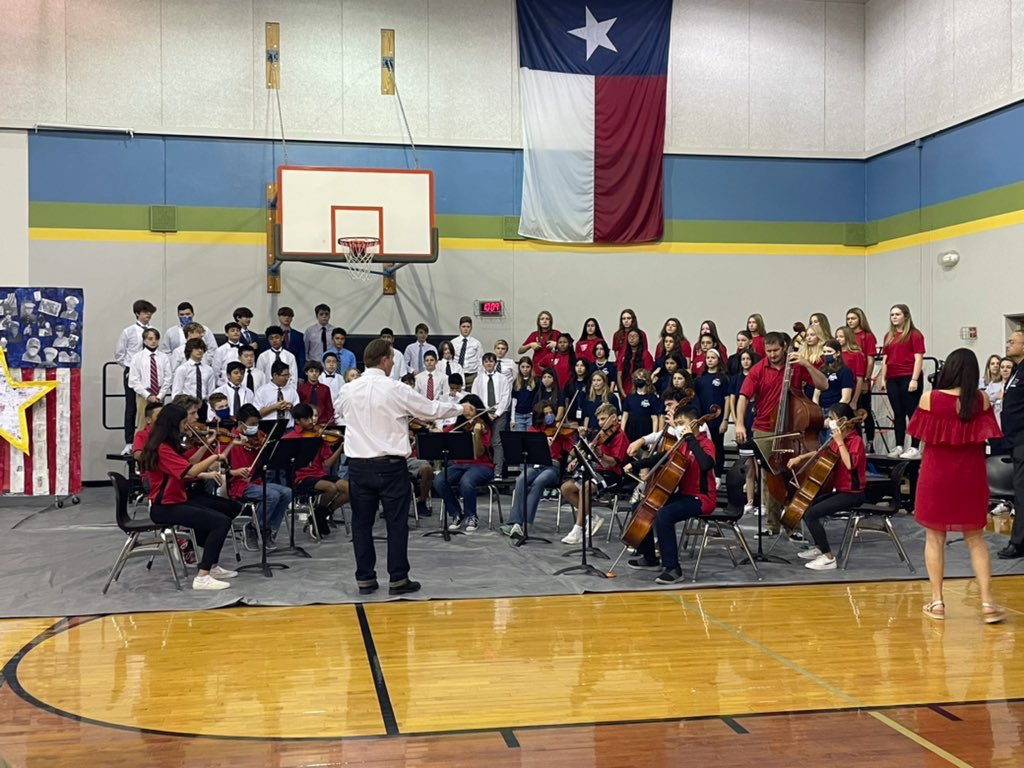 Bursting with pride over the phenomenal showing of love &amp; appreciation our Bucs gave our Veteran guests this morning in celebration of Veteran’s Day ❤️🤍💙 #BucsLoveTheirVets #VeteransDay <a href="/HudsonBendMS/">Hudson Bend MS</a> <a href="/jnederveld/">Julie Nederveld</a>