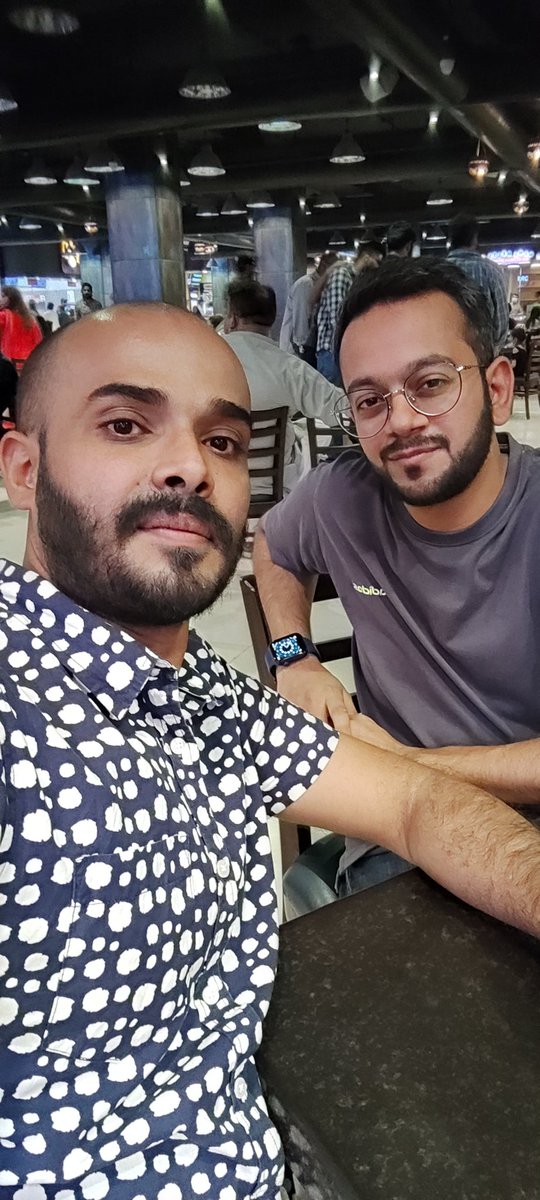 TouseefAziz1's tweet photo. About last night 
#weekendvibes https://t.co/ZQaivmYHBQ