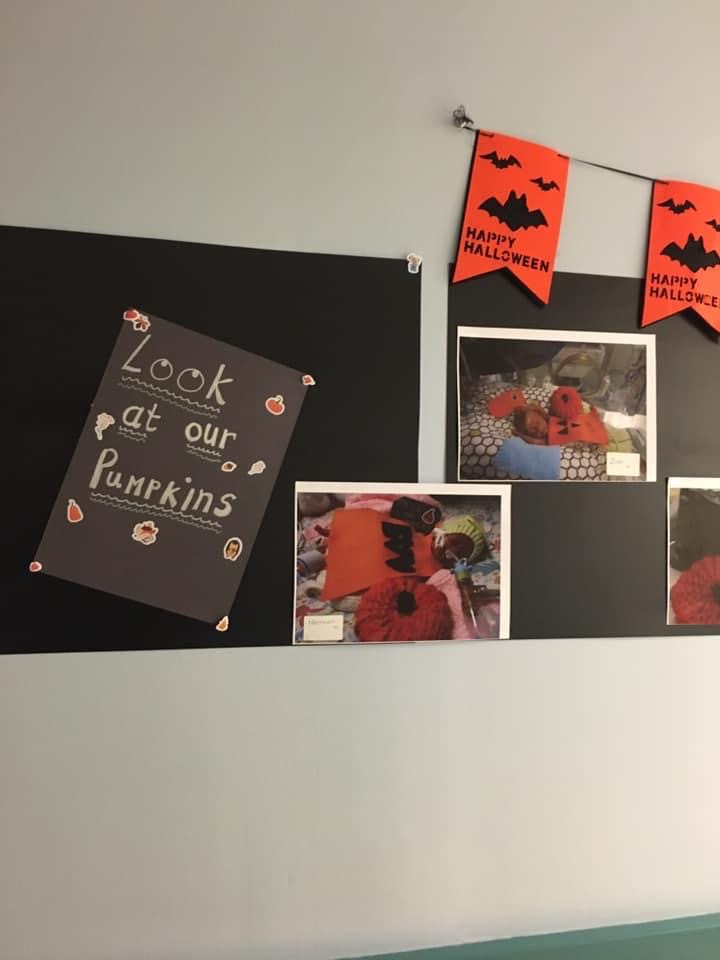 MacglashanClare's tweet photo. 👻 spooky  fun    on  the  NNU  @wuth   Thank  you  to  all  the  staff who created  this,  particularly our  fabulous  nik https://t.co/uHVETfzFg2