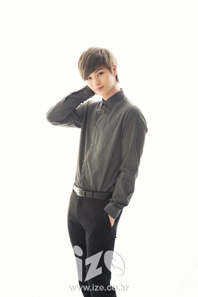 btobms_rie's tweet photo. D-14
해피 할로윈🎃
@BTOB_6SJ
#비투비 #BTOB #성재 #sungjae #waitingforbtob #오고멜 #오사멜 #예지앞사 #고거신기 #우리가_함께라면_뭔들_아름답지_않을까 #비투비영원하자 #너없인안된다 https://t.co/HOt46ywKXv