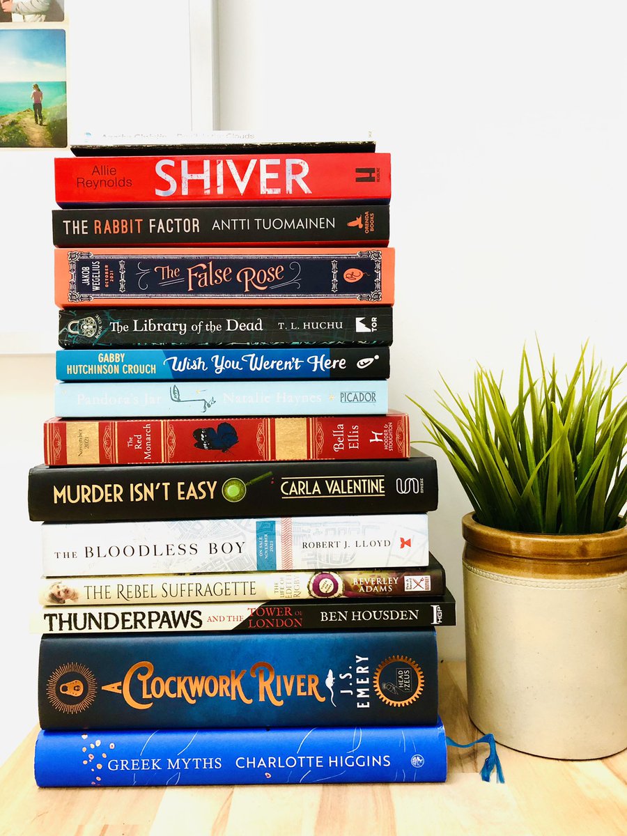 travels_along's tweet image. I’m doing my #octoberroundup over on insta today in the form of a #positivitywave 

I didn’t think I’d had a great month but actually it was way better than I thought!

Tell me something good about your month and recommend me a great book you have read ⬇️

instagram.com/p/CVr5D1XrLe_/…