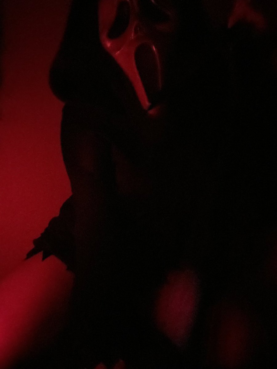 brianageeskiez's tweet photo. 𝘋𝘰 𝘺𝘰𝘶 𝘸𝘢𝘯𝘯𝘢 𝘱𝘭𝘢𝘺 𝘱𝘴𝘺𝘤𝘩𝘰 𝘬𝘪𝘭𝘭𝘦𝘳? #Ghostface #SlashandDash🔪 https://t.co/UvKRE1ycGM