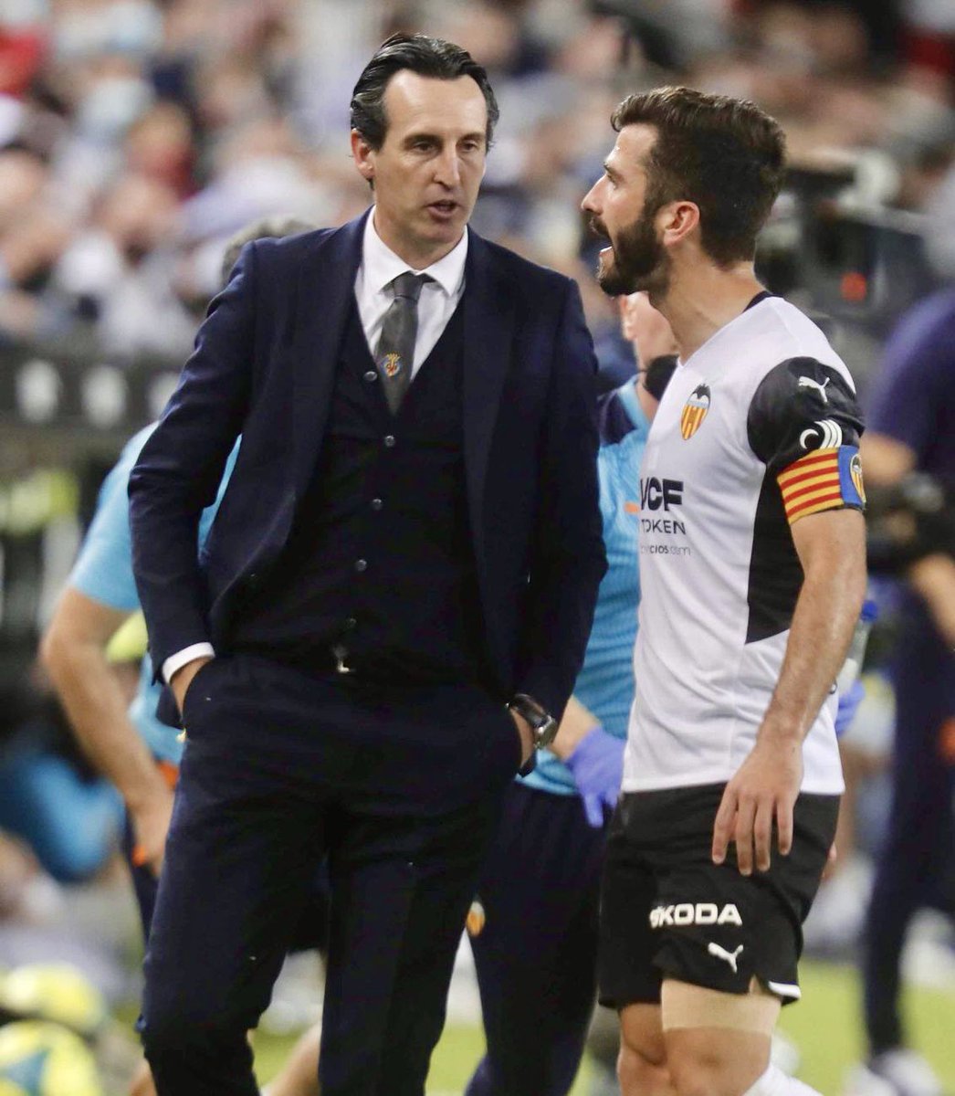 Domingortiz's tweet photo. Don José Luis Gayà Peña. 

Orgullo y valencianismo. Renuévenlo de una puñetera vez, @valenciacf.

🦇©️⚪️⚫️

#NiPor100 https://t.co/ms1pPZNqn8