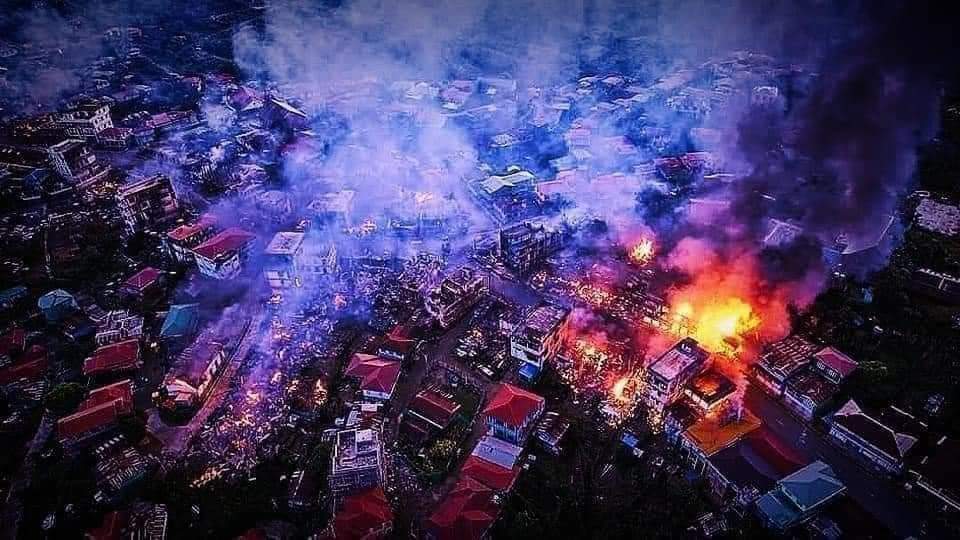 MayWongST's tweet photo. Now, @ChinHumanRights estimates some 8,000 #Myanmar #ethnic #Chin residents have fled &amp; are stuck at the Myanmar-#India border though some managed to cross into #Mizoram. The devastated #Thantlang town said to have some 10,000 residents originally (4/4) #WhatsHappeningInMyanmar https://t.co/Prj4ufWv2V