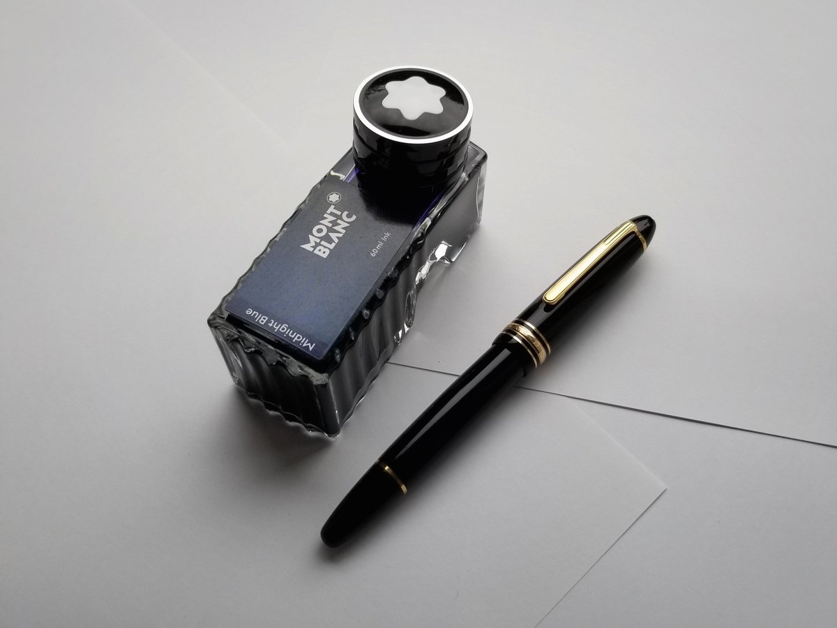 #筆箱紹介 
最近はほとんど変わってません。
ふぁぼりつお願いします！