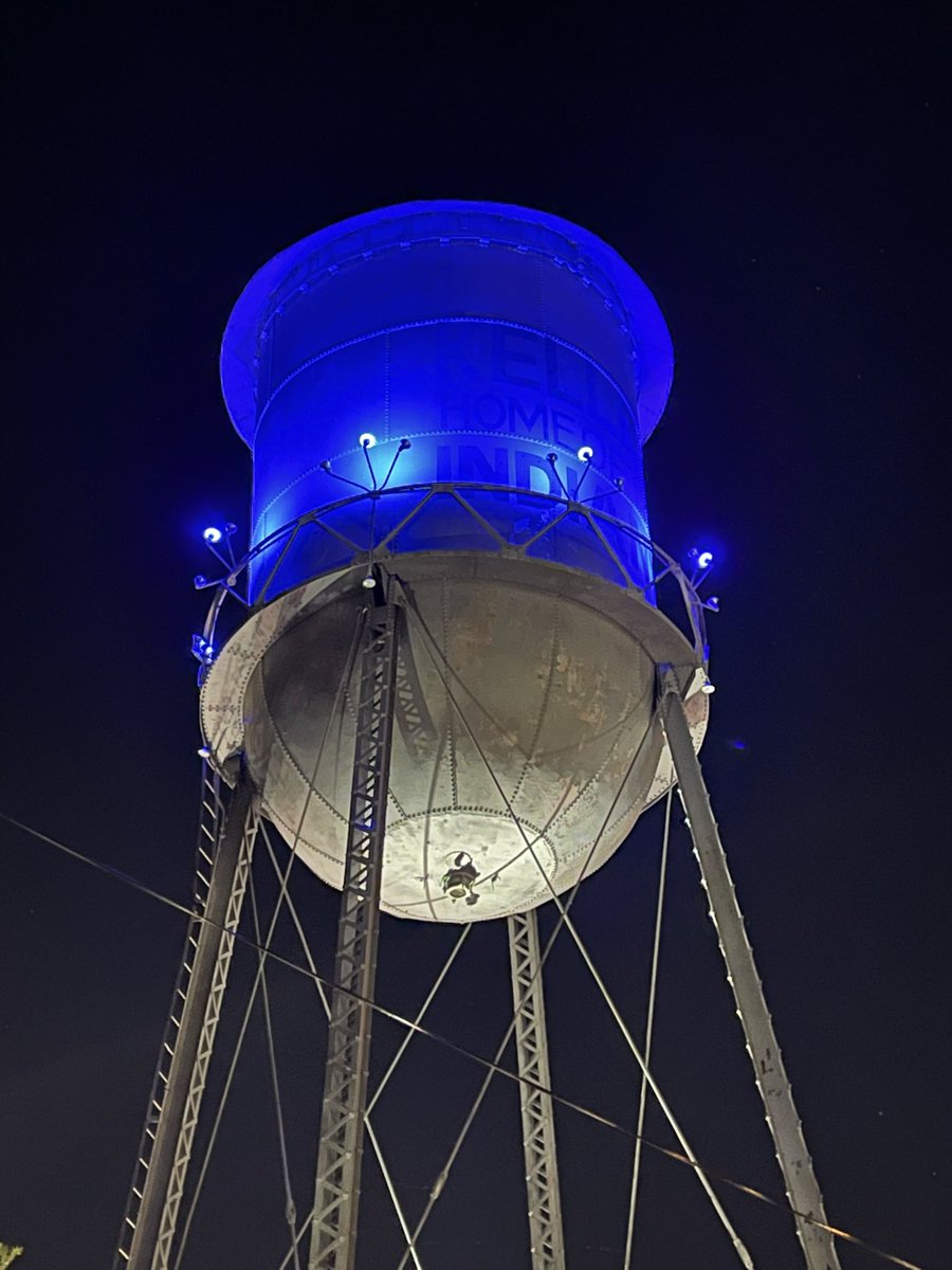 Shine those blue lights <a href="/KellerHighBand/">Keller High School Band</a> is headed to state!! 💙💙 <a href="/KHSIndianNation/">Keller High School</a>
