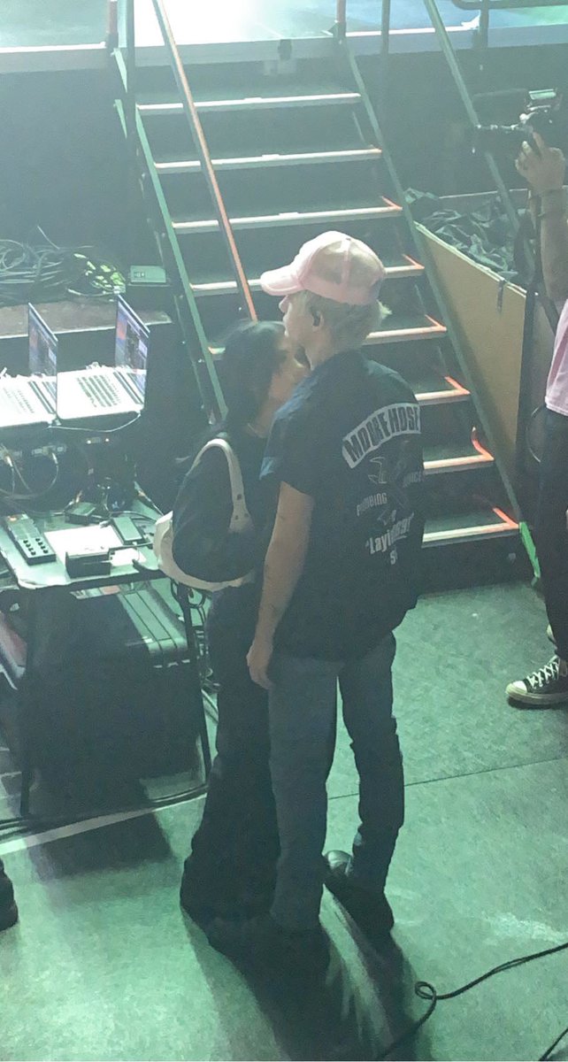 mistakestogrow's tweet image. jaden and nessa tonight pls give me credit if u repost // posting vids also