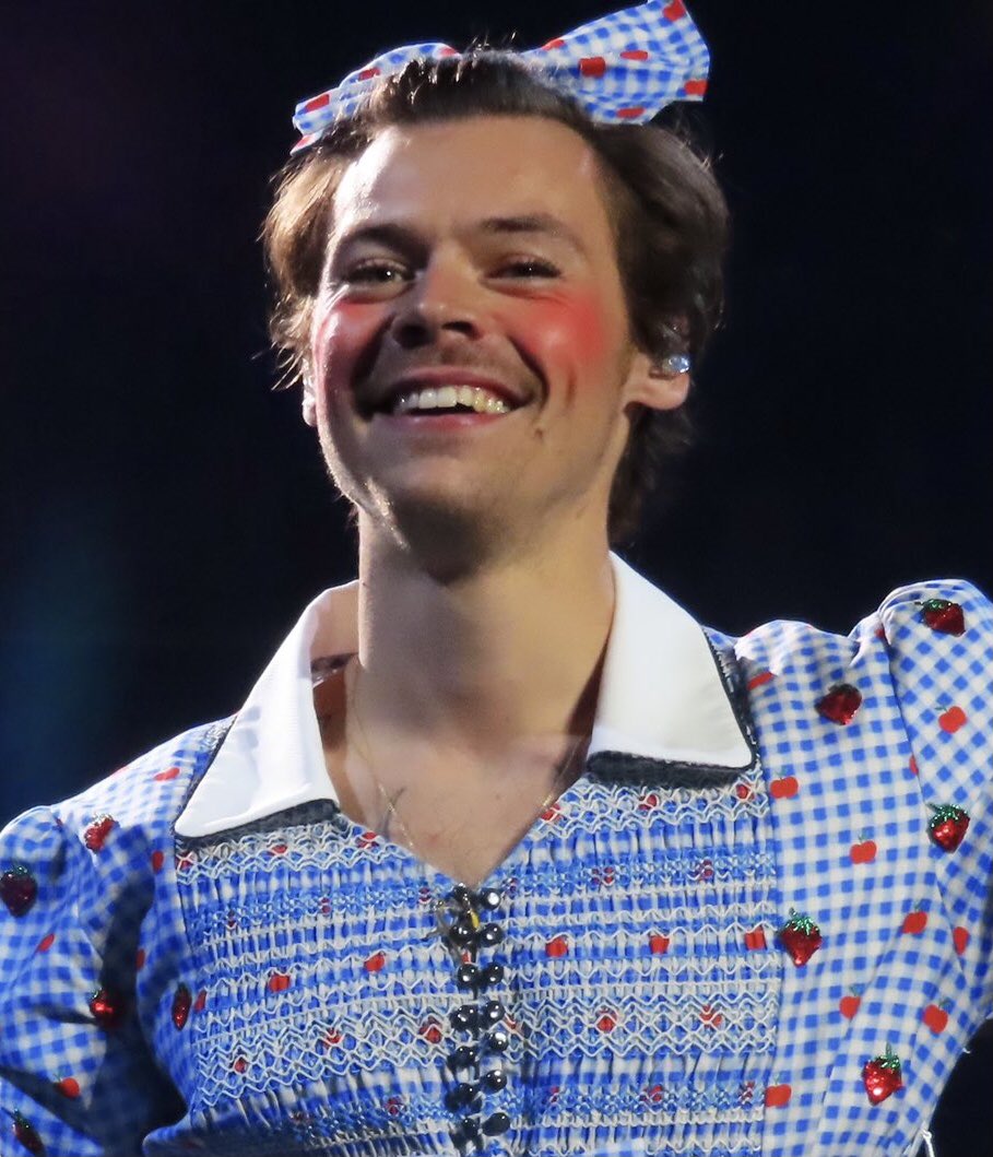 TheHarryNews's tweet photo. Harry at Harryween Night 1 ♥️ #Harryween 
📸@idkwitchrry https://t.co/a7tsJQBD5N