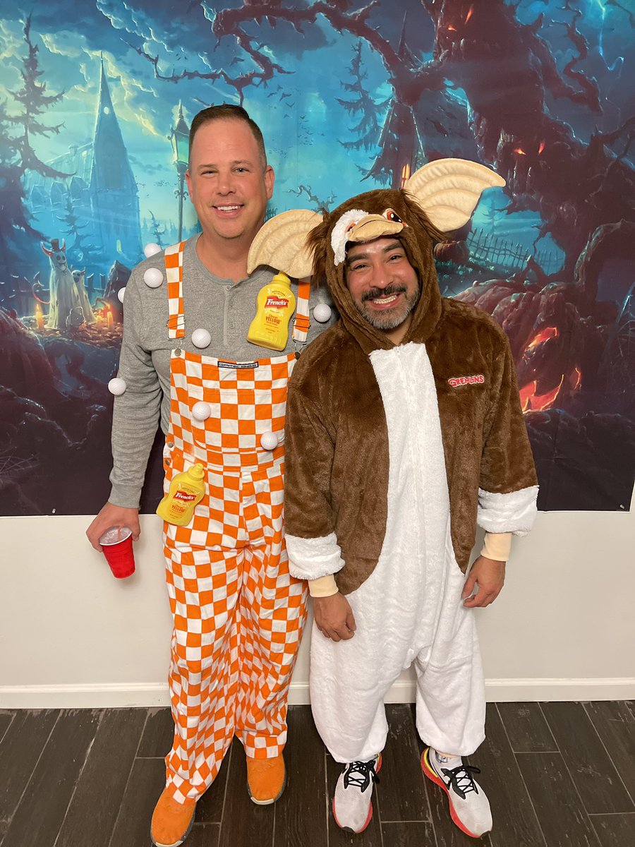 Rckytp74's tweet photo. If you know you know! #costumechangeup #gbo #vfl #govols🍊 #kiffin  @Lane_Kiffin https://t.co/YLt4t6Km78