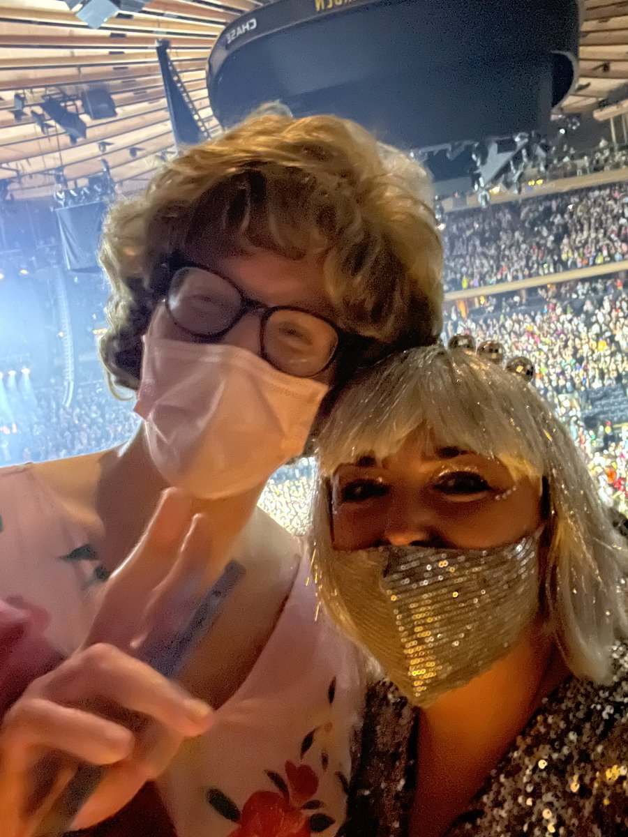 skeefe94's tweet photo. Starstruck 🤩 @MattBellassai https://t.co/al9PUCgVb8