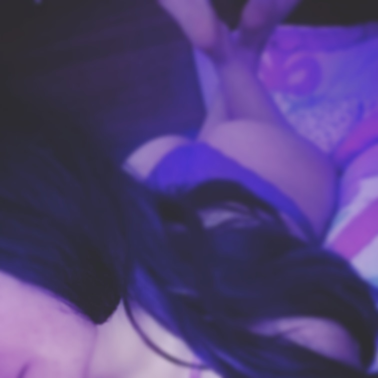 IvetterOF's tweet photo. Time for bed 😻 https://t.co/jl9qZpxYtB