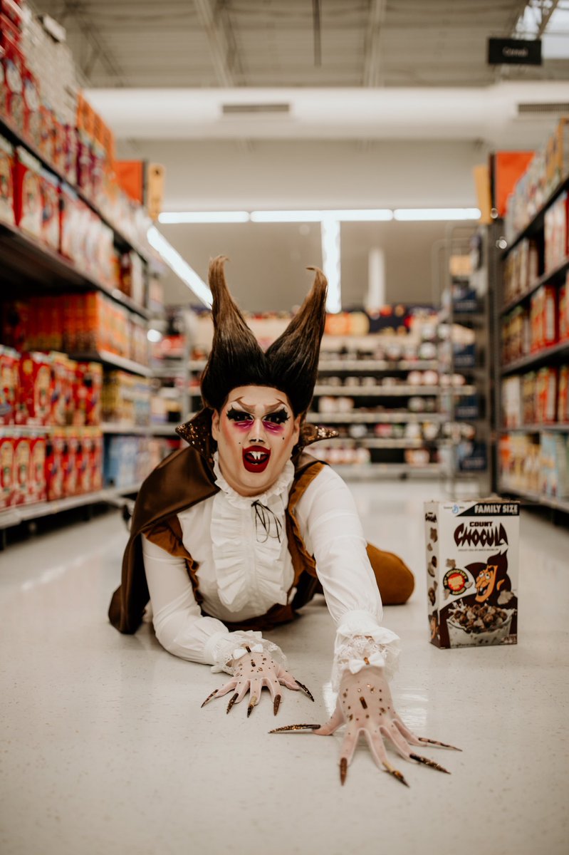 VirginiaSlimmy's tweet photo. The scariest thing this side of the cereal aisle 🍫🍫 https://t.co/oRAZeIKkUH