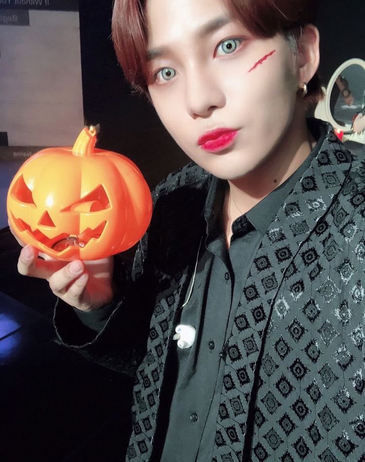 hourly jongho tweet media