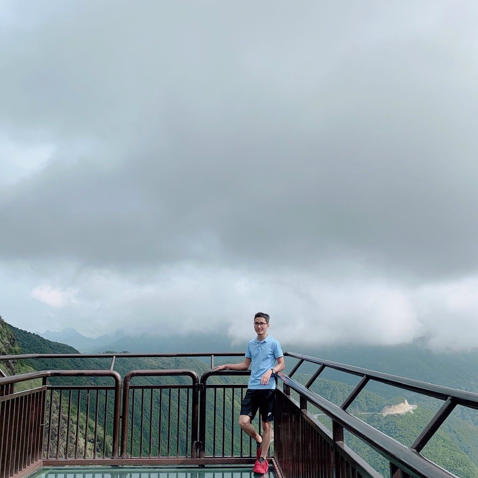 không có gì tweet media