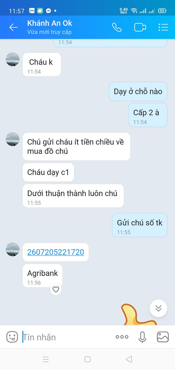 không có gì tweet media