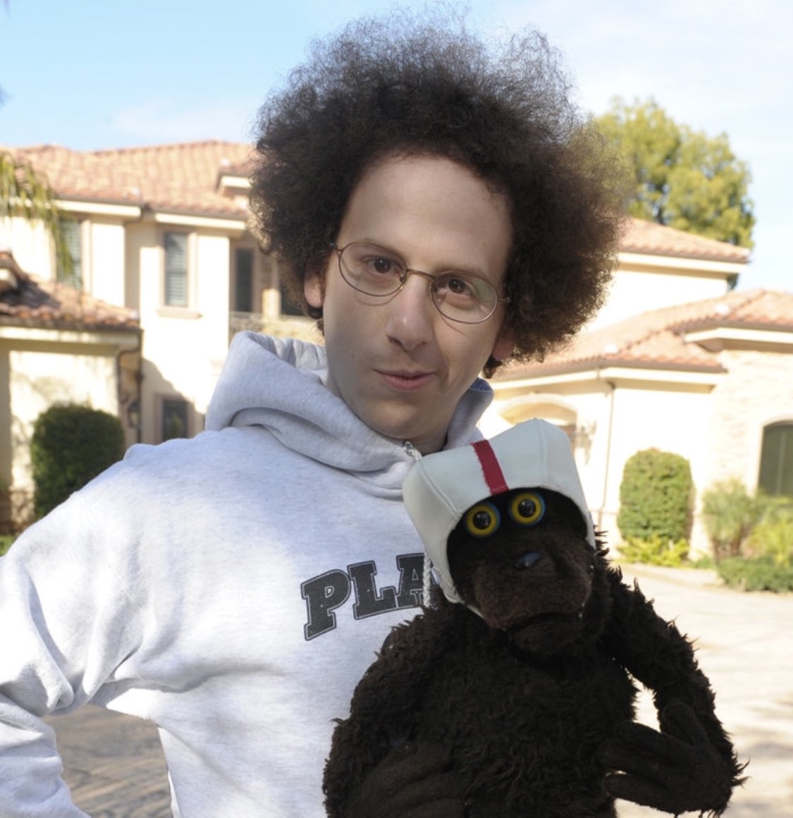 JoshSussman's tweet image. People often ask me, “Hey Josh, what’s your favorite show you’ve worked on?”
My answer is always @MTV’s #WarrenTheApe!
Their follow-up is usually, “Where can I stream it?”
Sadly, I have no answer for these curious people.
@paramountplus can I encourage you to make it available?