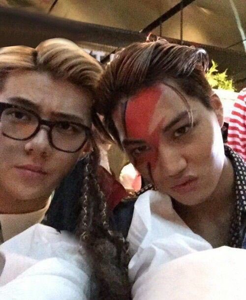 oldsekai's tweet photo. remember when
#SEHUN #세훈 #KAI #카이 https://t.co/wfwNhNRJiU