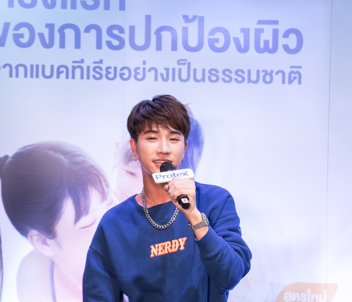 hourlyps_'s tweet photo. it's on the same month and date last year, right?

[ #PerthSaintSation ] https://t.co/EeLwJqaO4b