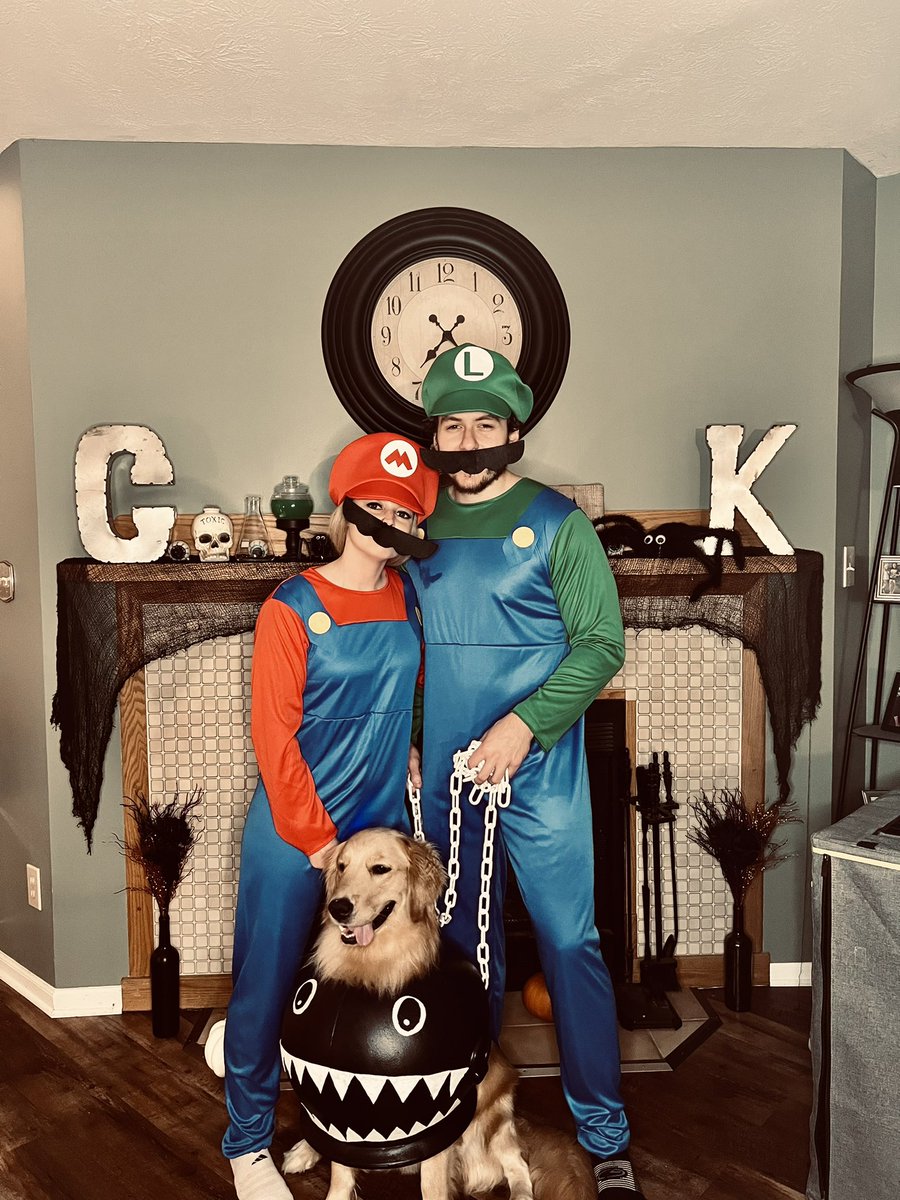 katie_rust_'s tweet photo. Happy Howl-o-ween. https://t.co/dzb0kcJ6T6
