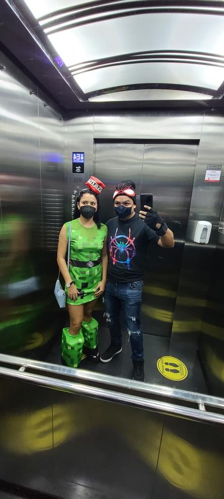 JuanMa_djzerok's tweet photo. Nos fuimos de spooky #Halloween 🎃🎃🎃 https://t.co/qncgaCH30Z