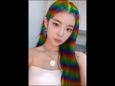 liastrawberry4's tweet photo. Omg lia dyed her hair rainbow! (REAL) #ICONIC #FRUITY #REAL #NOTAWIG #SLAYBOSSQUIRK https://t.co/My7CfzRe67