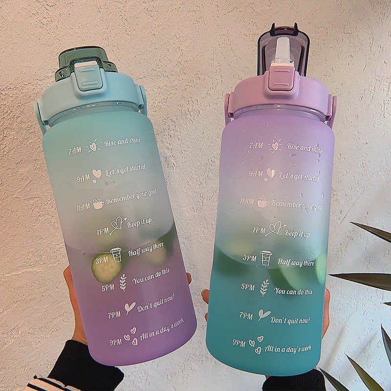 helmyyelmo's tweet photo. Bila tengok tulisan gitu jadi macam lebih semangat nak minum air 2L sehari https://t.co/lynNFKMq94