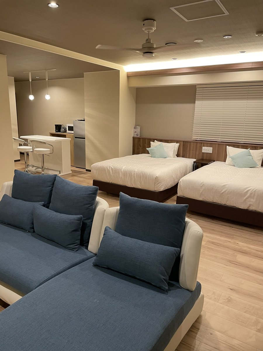 livemax_resorts's tweet photo. リブマックスリゾート熱海シーフロント🌴海側の客室だと目の前に海岸が見下ろせる♪🏖夜になると夜景を見ながら入る露天風呂がたまりません😆 https://t.co/Bu75PWBTpA