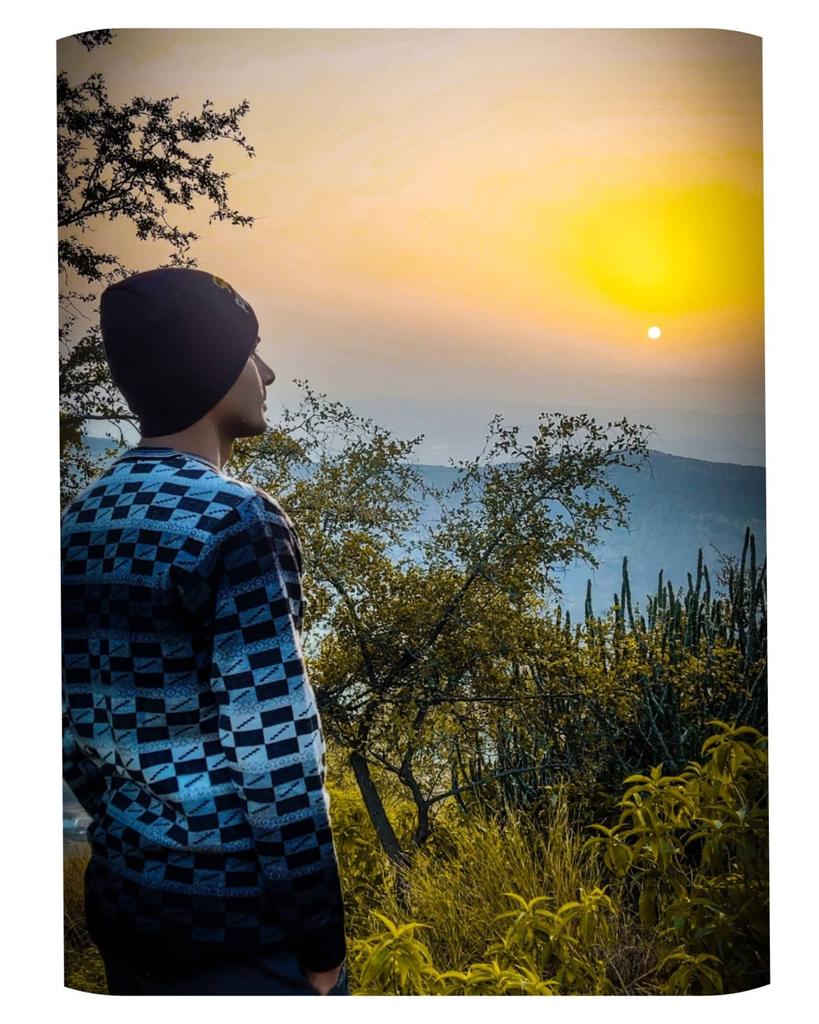 Lokeshmicroseft's tweet photo. “आजाद रहिये विचारों से..लेकिन बंधे रहिये अपने संस्कारों से..।” सूर्योदय 🌄
Life is an adventure
#SunRise_View 🌄 @ #Harsh_Sikar
#lokeshmicroseft #lokeshsikar
#microseftsikar #microsoftsikar
#sikar #harshsikar https://t.co/fu5mUBfjHV