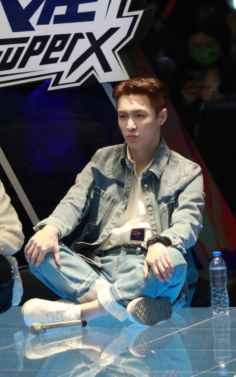 laythailand_'s tweet photo. [PIC]211031 #StreetDanceofChinaS4 

Cr. 白两省 
#1stStageYixingFA 
#CaptainLAYSDCfinale
#LayZhangThailand #Yixing #อี้ชิง https://t.co/zPSP5halSe