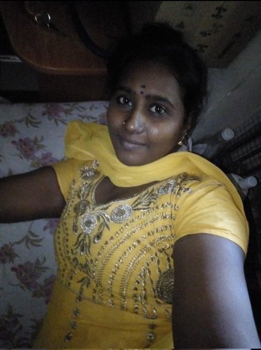 1 pic. Indian Tamil Hottie...
#ass #sexting #dick #cock #sendnudes #nudes #hmu #dmme #cum #naked #bigdick