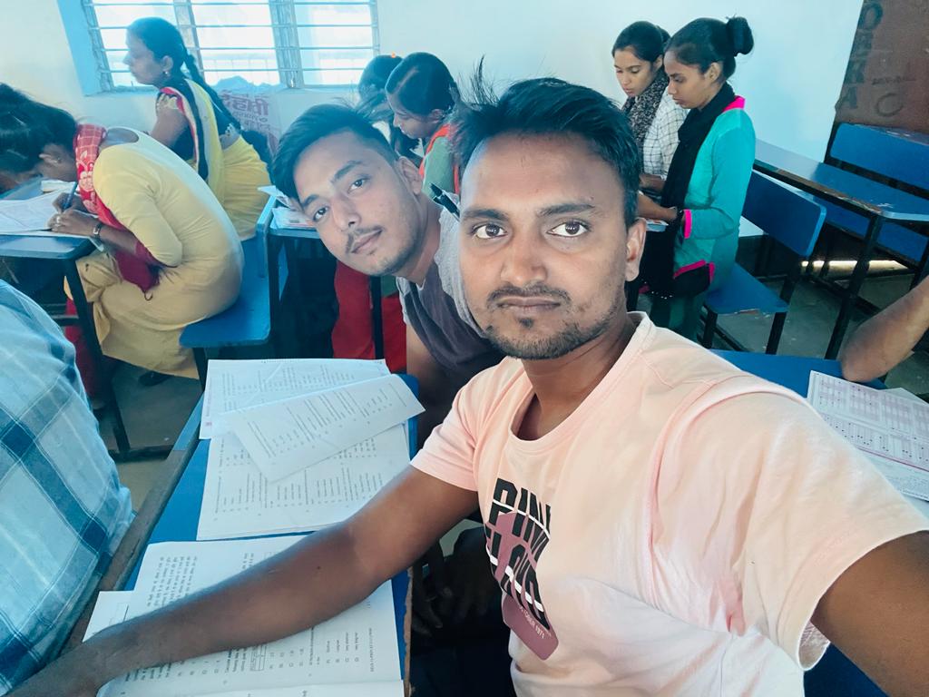 Santoshdxx's tweet photo. Jehanabad india https://t.co/7yGvMJvHcy