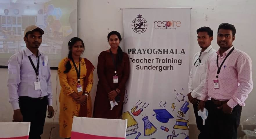 Niyatee_Org's tweet photo. We congratulate our students of First and Second Batch of #Sudakshya who have been placed as Lab Coordinators in various High Schools across Sundargarh District. #MeenaketanMahanta #SushilMahato #SwagatikaKarsel #SanjuktaDei #DeepakMeher #dmfsundargarh. #DistrictAdministration https://t.co/eNIZN01bhF