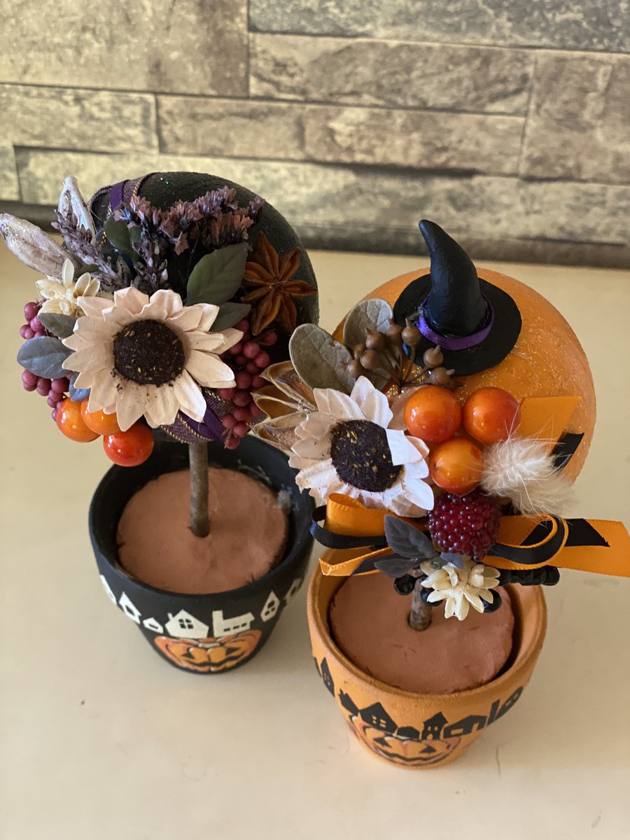 footprint0218's tweet photo. はっぴーHALLOWEEN🎃
今年もタイミングが悪くてコストコのパンプキンパイ食べられなかった…もう3年目😢
来年は食べられるかな… https://t.co/zmaEo5ATFJ