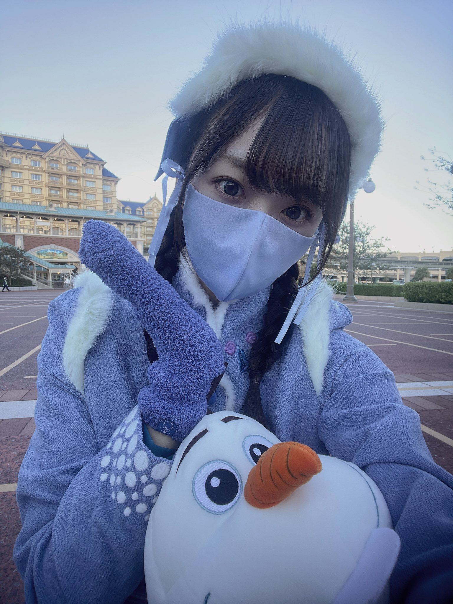 日比野芽奈 めーな マスクに工夫をこらすdハロも 21年ならでは で楽しかった 手袋はディズニーマジックだよ 知らぬが仏 T Co Hloxrstv1n Twitter