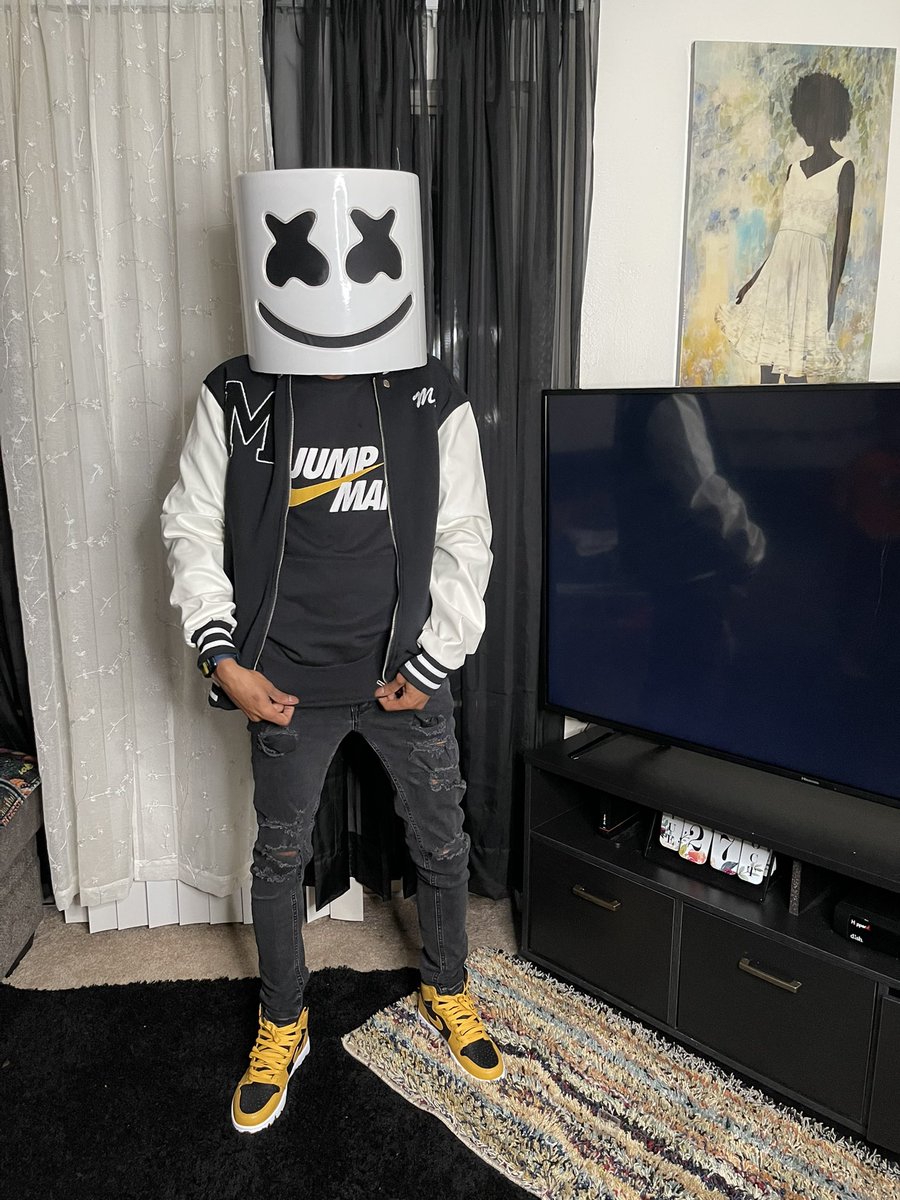 marcdeshaun_'s tweet photo. 🎃 https://t.co/dtEwciP6X6
