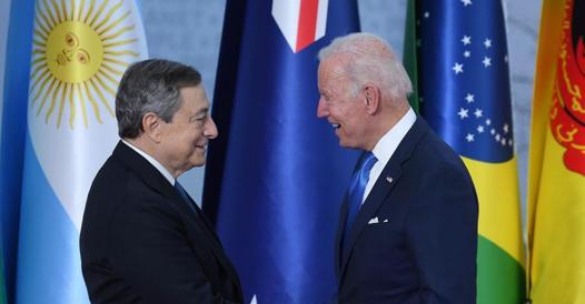 «Fare tutto da soli non è possibile». E Draghi apre al multilateralisto csera.it/f2bd1d37Vv