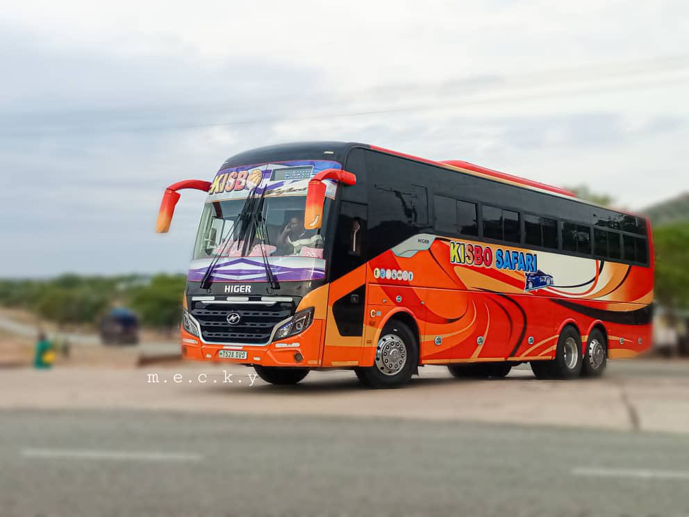 BusesDaily's tweet photo. #PERFECT_TIMING📸📸
Name: KISBO SAFARI
Route: Dar es Salaam ⏩ Kahama
Model: Higer Bus
Reg No: T 528 DVJ
:
#kilasiku #Jobo
@kisbo_kibo_safari https://t.co/OXMSAHKqbU