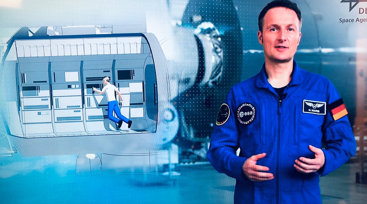 In unserer #DLR_Raumfahrt_Show kommt gleich auch <a href="/astro_matthias/">Matthias Maurer</a> mehrfach zu Wort - unter anderem mit einer ganz tollen Grußbotschaft an alle Kinder.