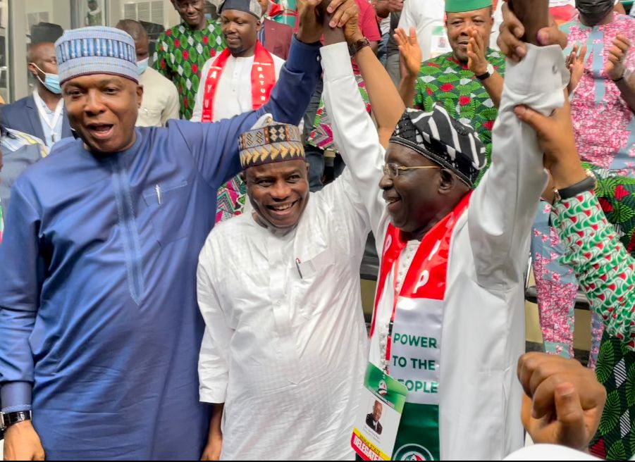 AdaPereway's tweet image. Just in @bukolasaraki @GovWike and @AWTambuwal celebrate with incoming PDP Chairman, Sen. Iyorchia Ayu! #PowerToThePeople 
#PDPNationalConvention2021