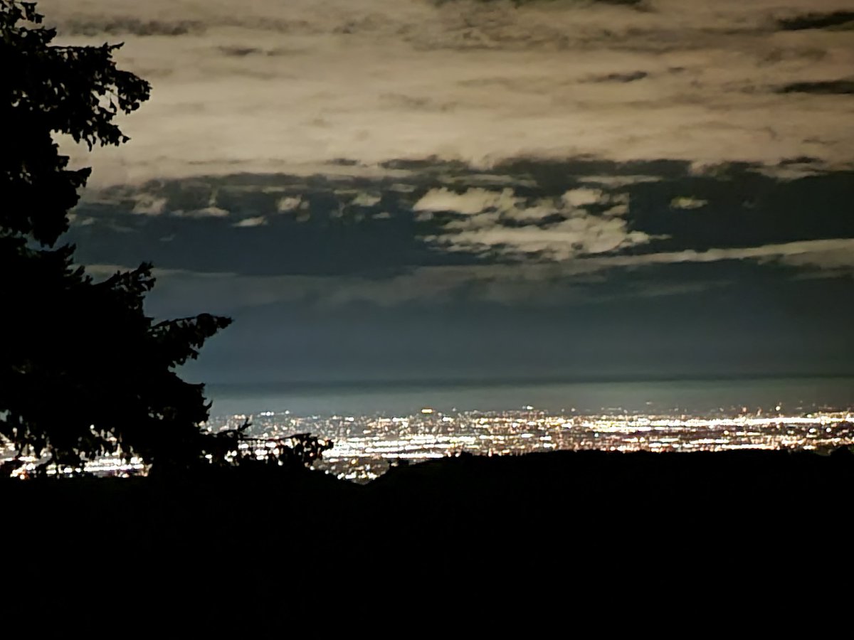 dtlb10's tweet image. City of Boise looking beautiful.  View from Bogus Basin. #nofilter #Boise #cityoftrees #ilovemycity