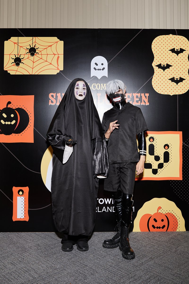 🎃 The SM Halloween House welcomes #KUN as ‘Kaonashi’👻

#쿤  #钱锟 #WayV #威神V 
#SM_Halloween_House #SMTOWN_WONDERLAND_2021
#SMTOWN
#HALLOWEEN