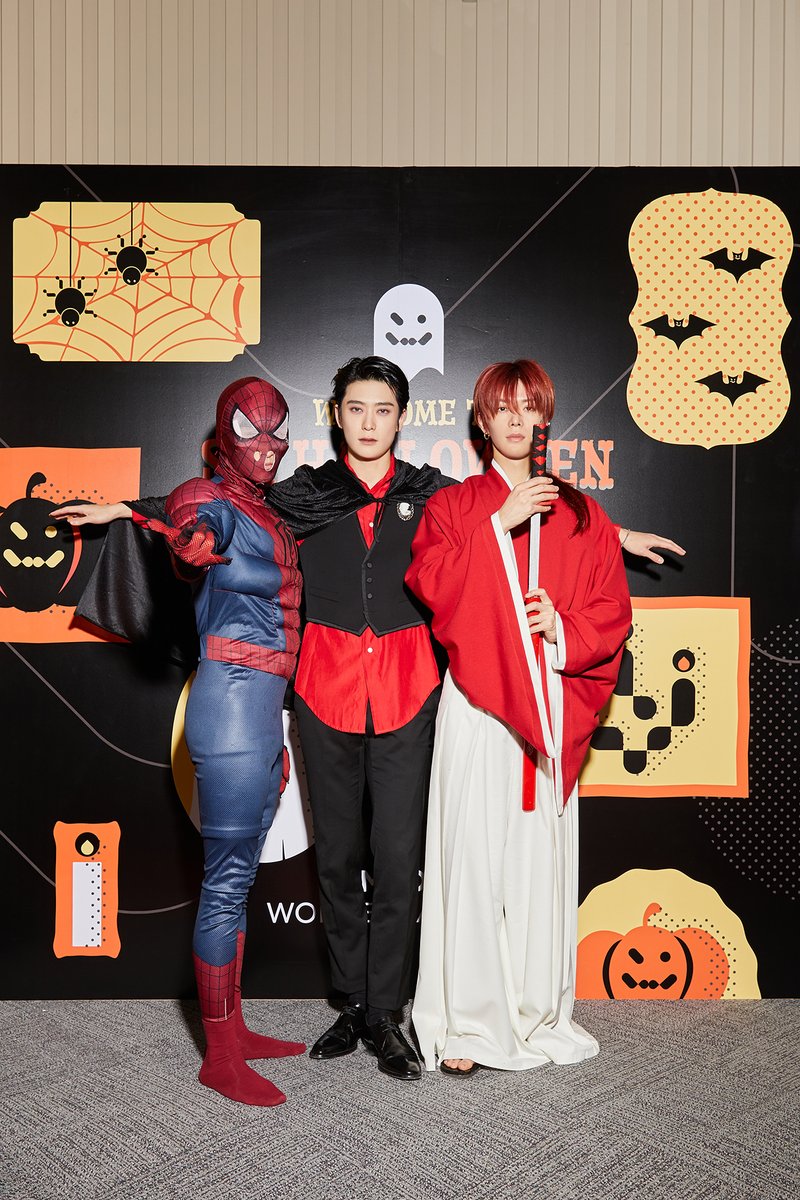 Trick or treat!👻 #MARK in the house as ‘Spiderman’🎃 #마크 #NCT #NCT127 #NCTDREAM #SM_Halloween_House #SMTOWN_WONDERLAND_2021 #SMTOWN #HALLOWEEN