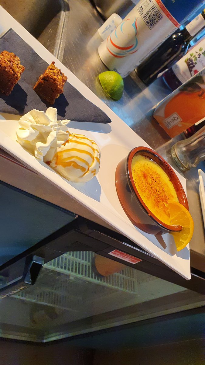 Grandcafe0320's tweet photo. Lekker Social deal dessert bij @Grandcafe0320 https://t.co/eQhSaNR753