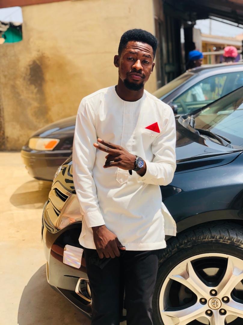 kaykobby856's tweet photo. Thank you Lord Jesus 🙏. Happy birthday to myself 🎂🎉🎈 https://t.co/ZjPSuODVSg