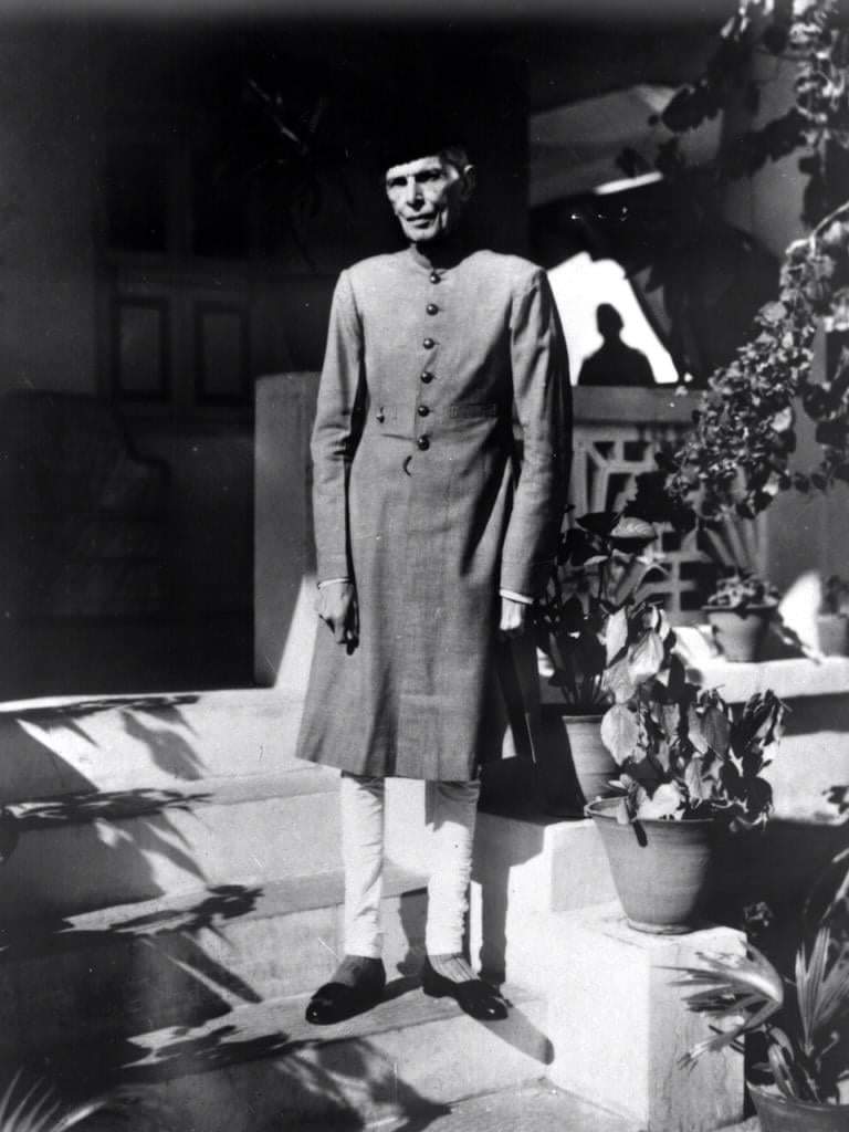 tourism_archive's tweet photo. The Quaid, at Governor General's House, Karachi in Late 1947
@VintagePakistan
#quaid #archive #pakistan https://t.co/77o6HXSbYi